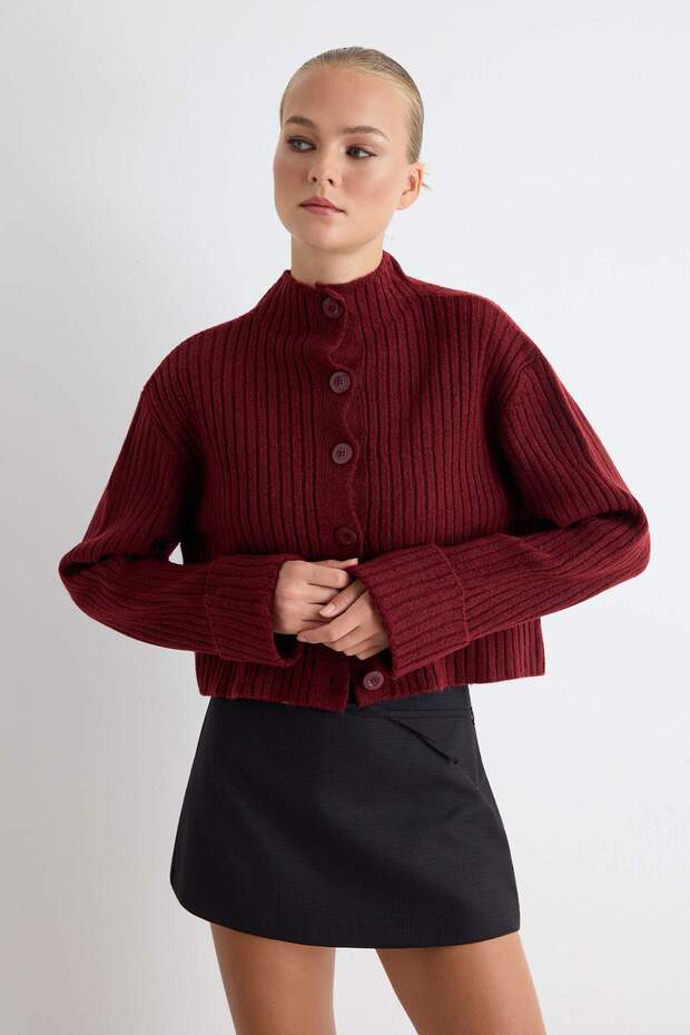 Bordo Crop Yumuşak Dokulu Dik Yaka Triko Hırka TWOAW22HI0174